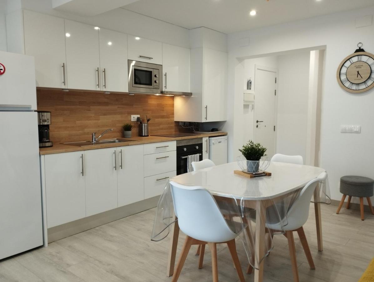 Apartamento Rodhes Playa 2-A5 Roses Esterno foto
